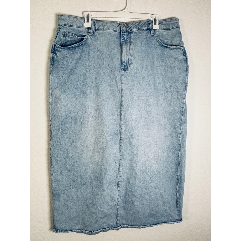 Forever 21+ Premium‎ Light Wash Denim Midi Skirt Plus Size 0X Blue Cotton Blend